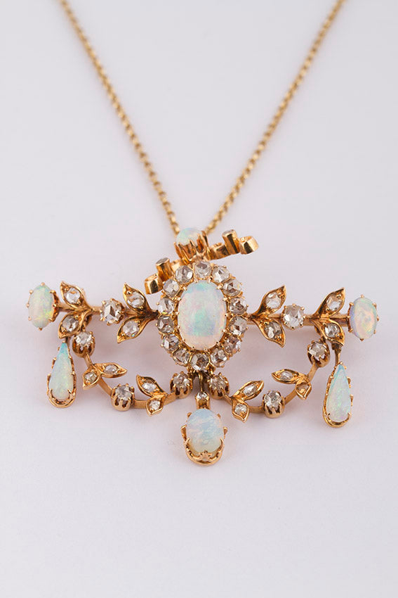 Antieke broche/hanger met opaal en diamant