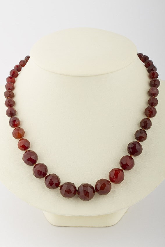 Carneool collier aan gouden sluiting