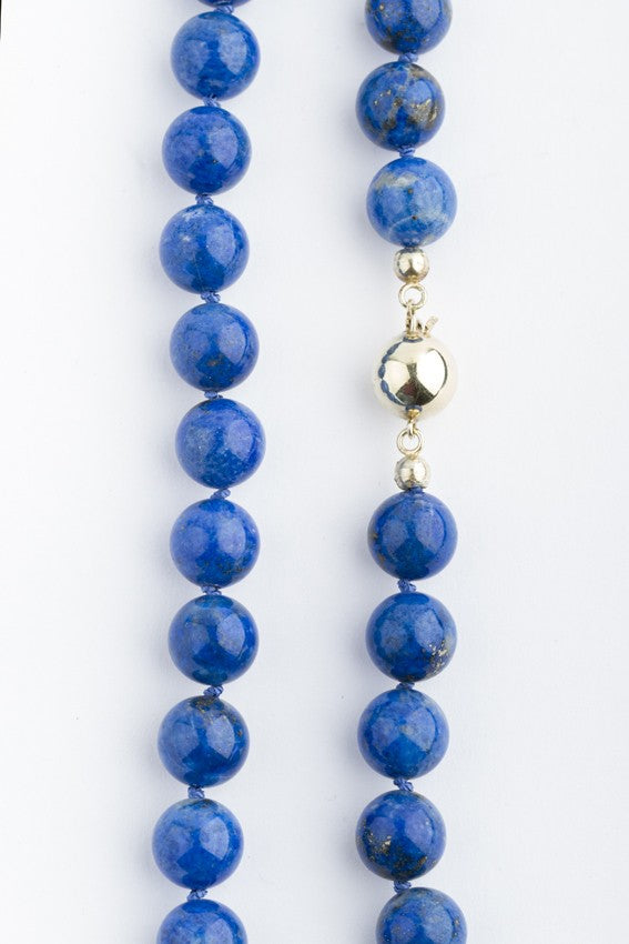 Lapis lazuli collier aan gouden sluiting