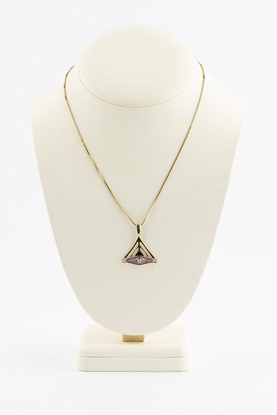 Gouden Art Deco hanger aan gouden collier