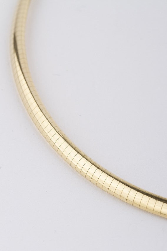 Gold Omega necklace