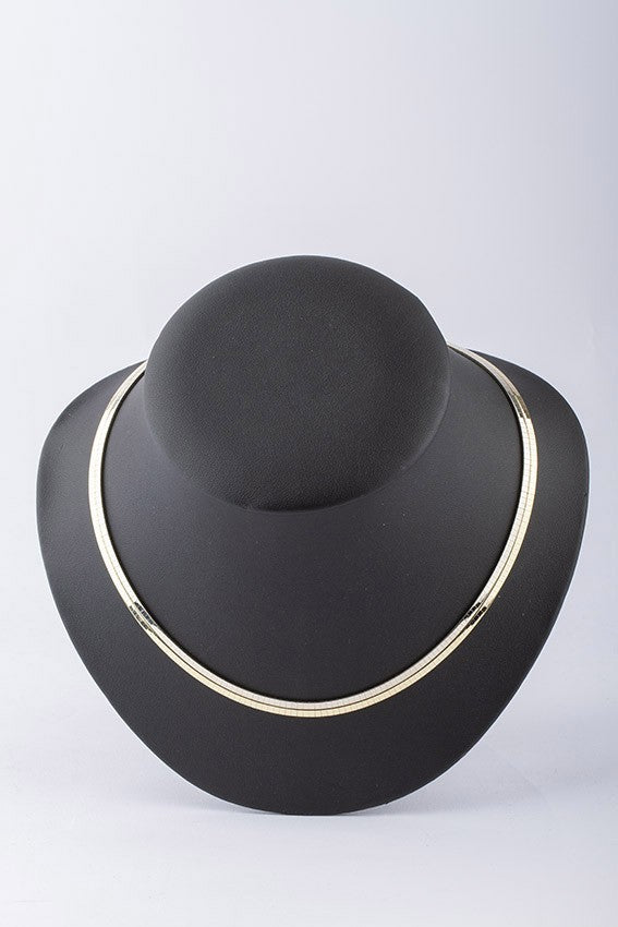 Wit/geel gouden omega collier.