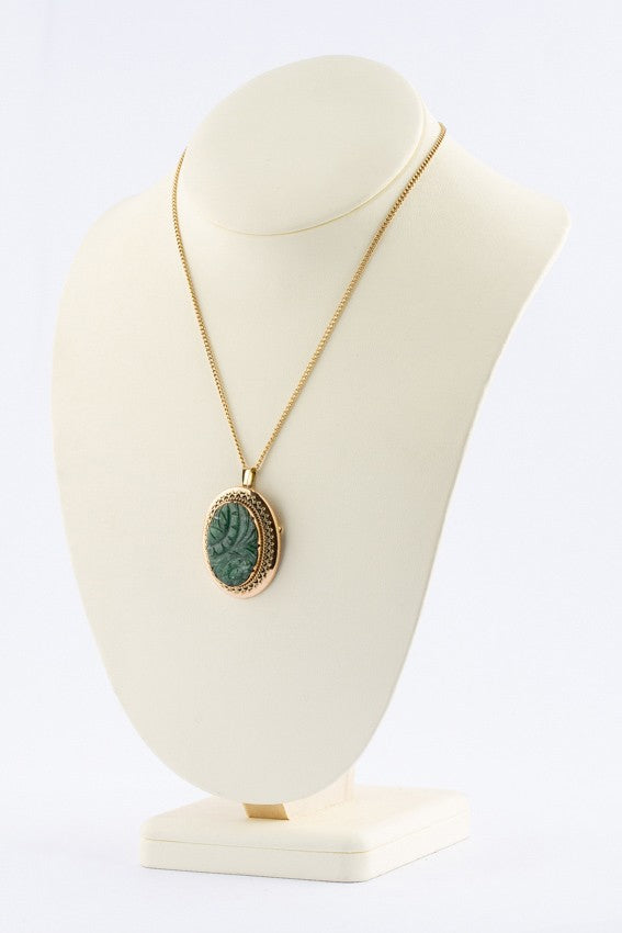 Gouden foto medaillon met jade