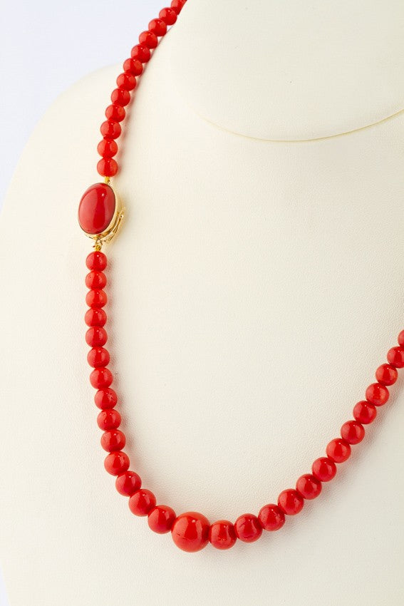 Bloedkoralen collier En-Chute geregen