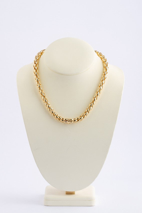 Gold link necklace