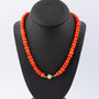 Bloedkoralen collier aan gouden sluiting