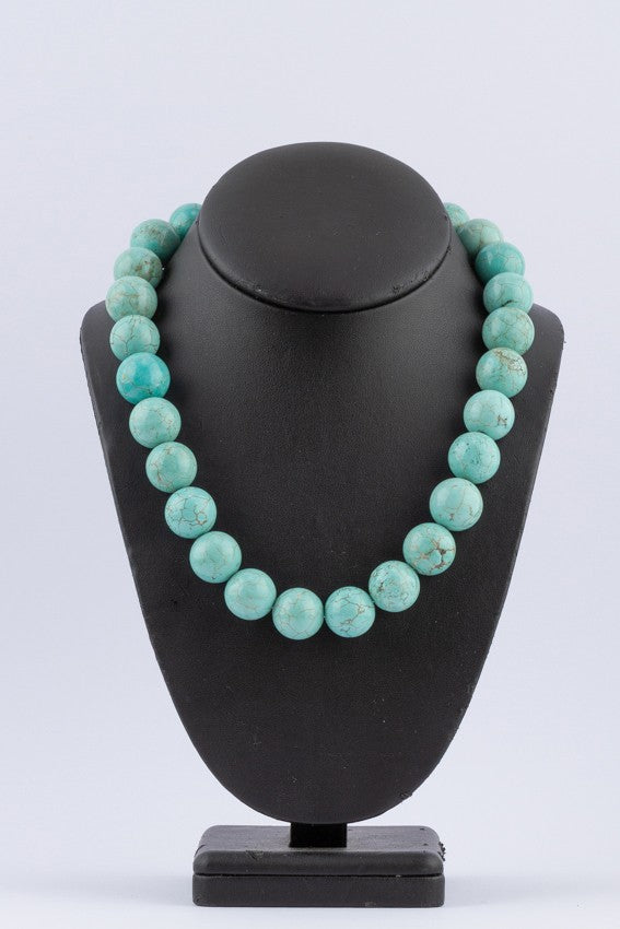 Turquoise necklace with antique gold clasp