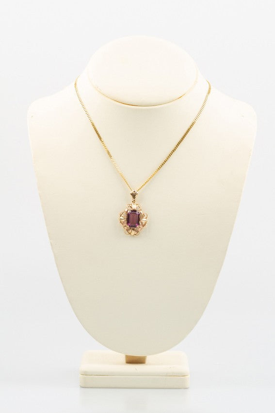 Gouden hanger met amethist