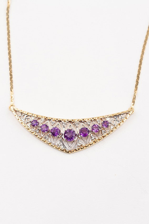 Gouden hanger met in het middenstuk briljanten en amethisten