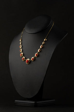 Gouden collier/choker met bloedkoralen