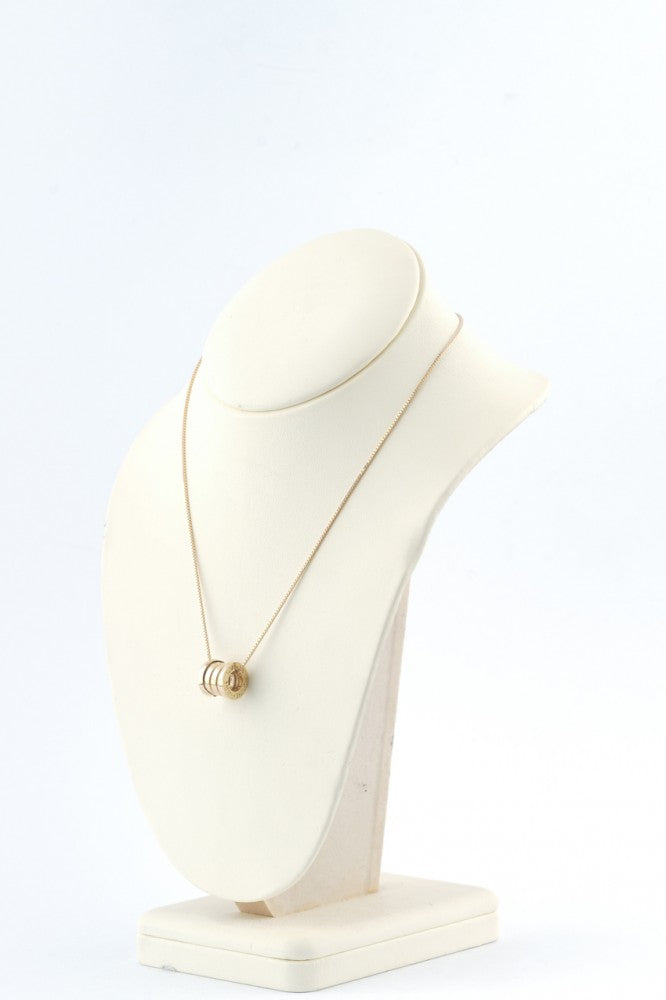 Gouden BVLGARI hanger aan gouden venetiaans collier