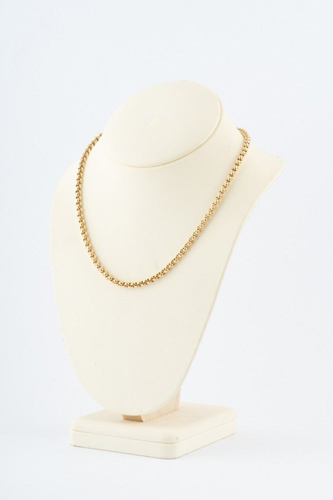 Gold link necklace