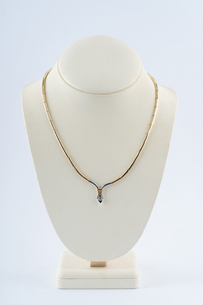 Wit/geel gouden collier met een briljant