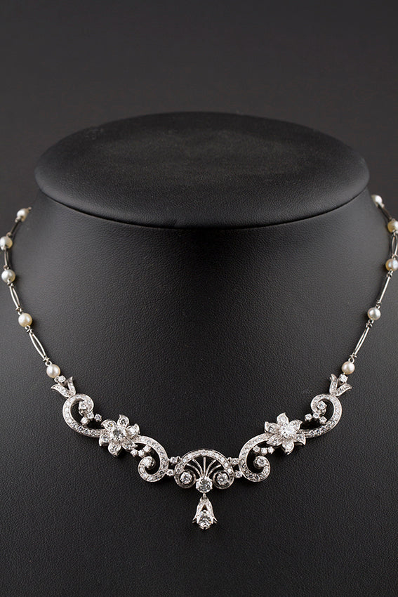 Wit gouden choker met briljanten en parels