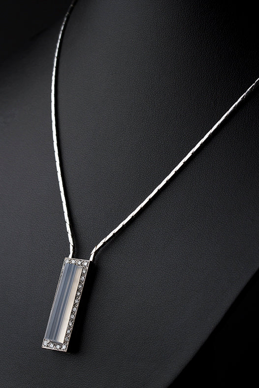 White gold necklace and pendant with chalcedony