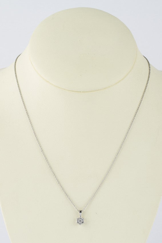 Wit gouden entourage hanger met 7 briljantenv