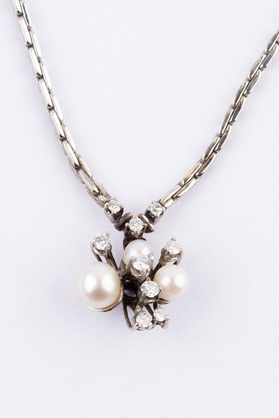 Wit gouden hanger met parels en briljanten