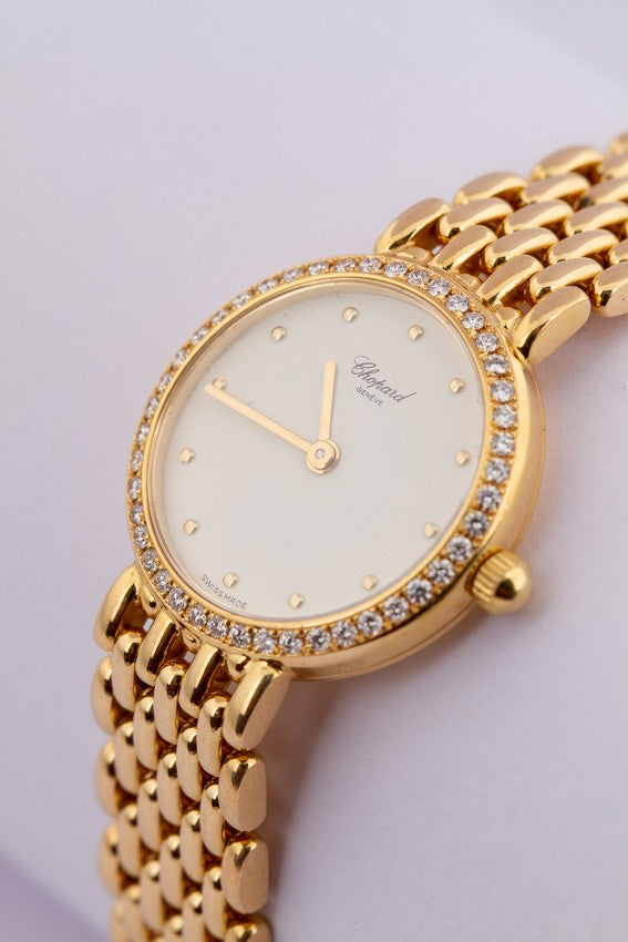 Gouden horloge van het merk Chopard met briljanten