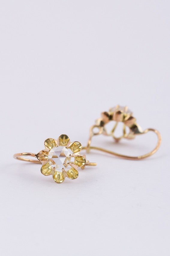 Antieke gouden oorhangers met roos diamant