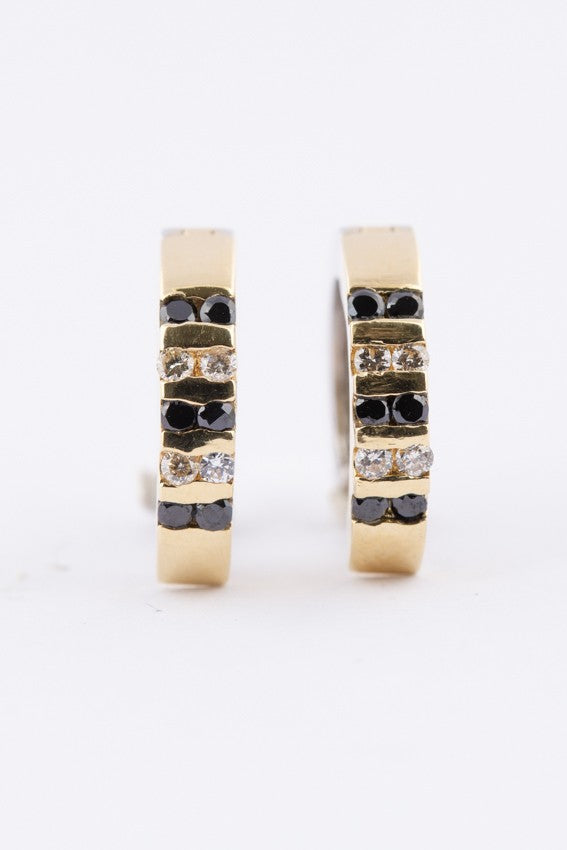 White/yellow gold earrings with diamonds and sapphires