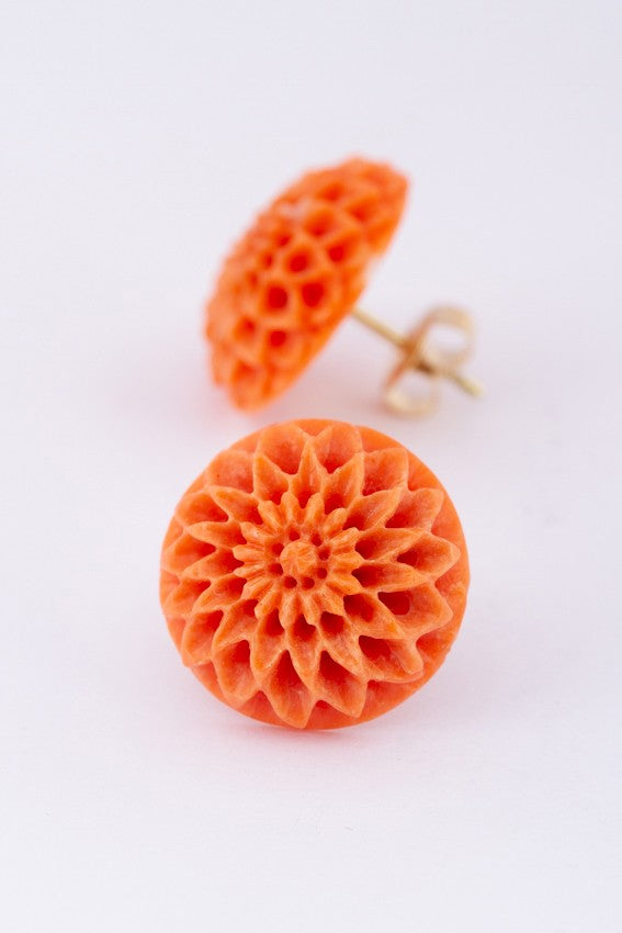 Flower cut red coral ear studs on gold studs