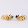 Gold earrings with sapphire