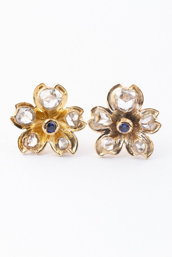 Gold earrings with diamonds and sapphires