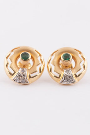 Gouden oorknoppen met smaragd en diamanten