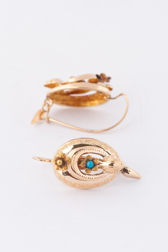 Antique gold earrings with turquoise