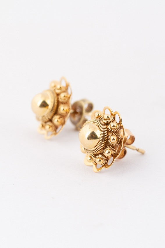 Gold Zeeland button earrings
