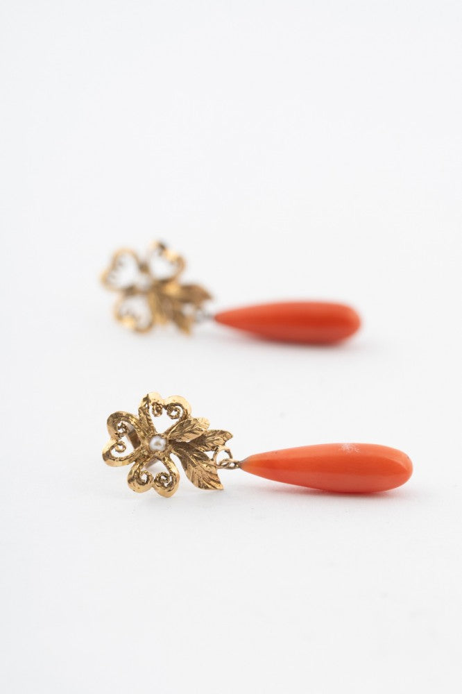 Antique gold earrings with pearl and red coral pampel