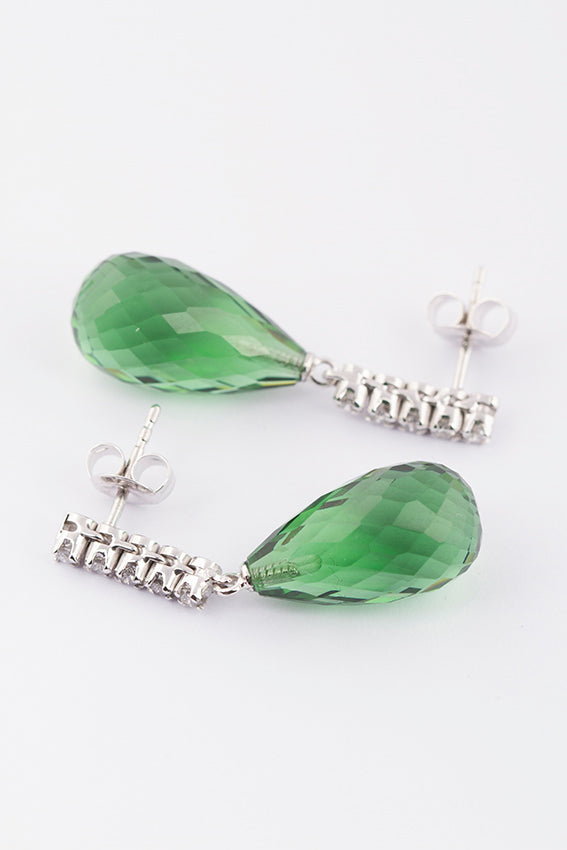 White gold earrings with brilliant and peridot
