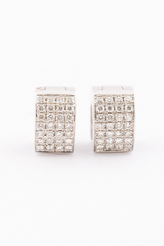 White gold wide earrings with 28 diamonds each