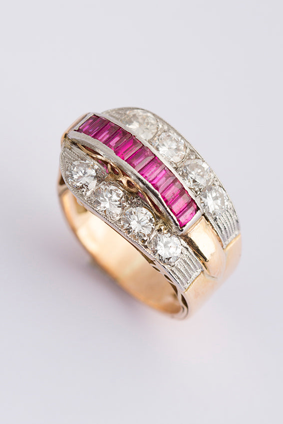 Démodé ring met robijn (retro ring)