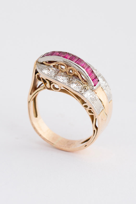 Démodé ring met robijn (retro ring)