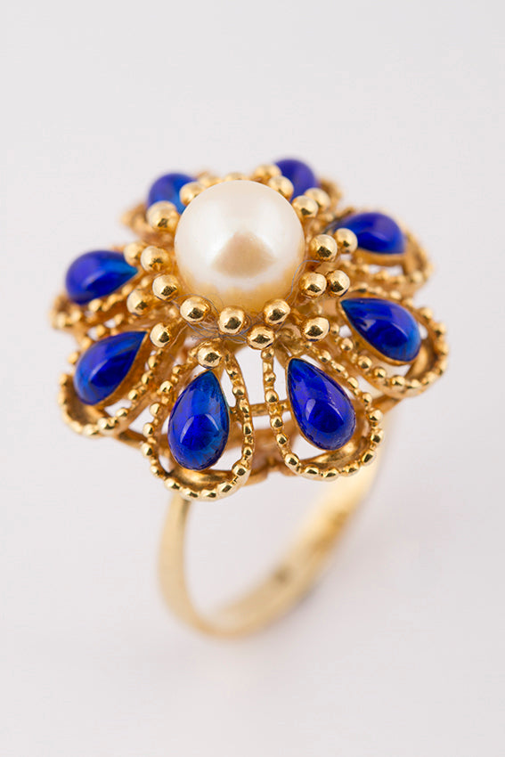 Entourage ring with cultured pearl and enamel