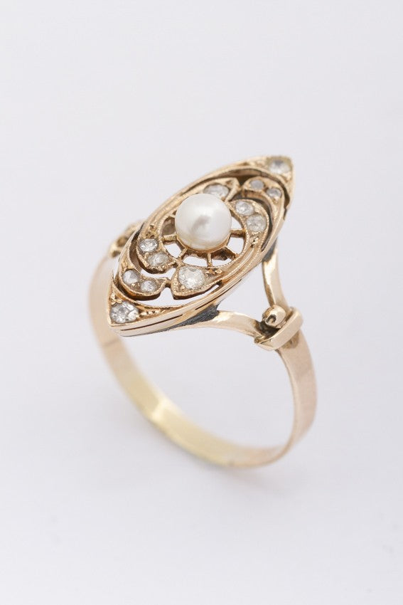 Gold marquise ring with a cultured pearl and diamonds