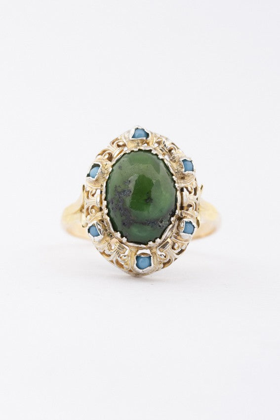 Gold ring with turquoise