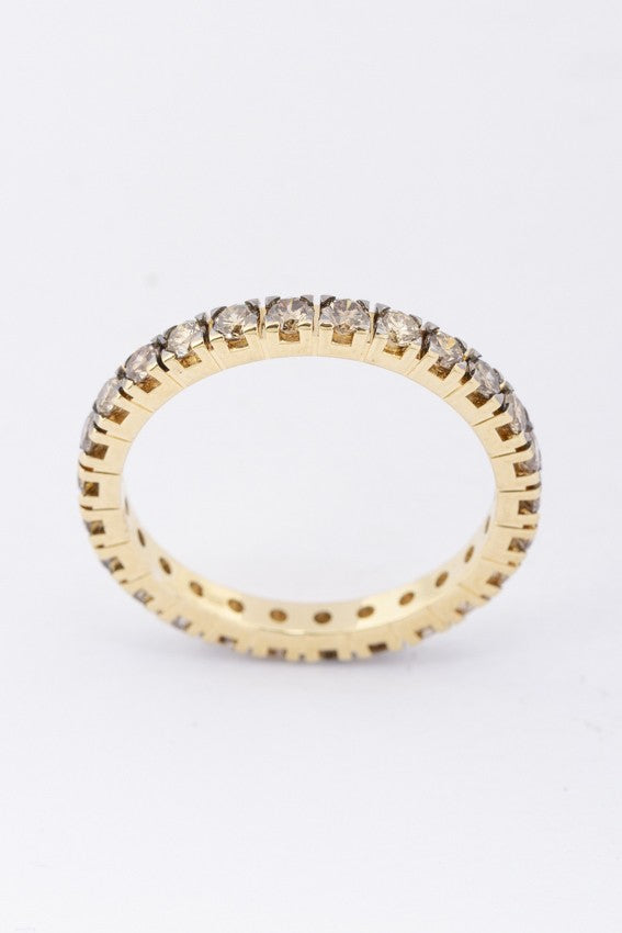 Gold alliance ring with diamonds