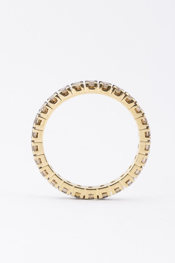 Gold alliance ring with diamonds