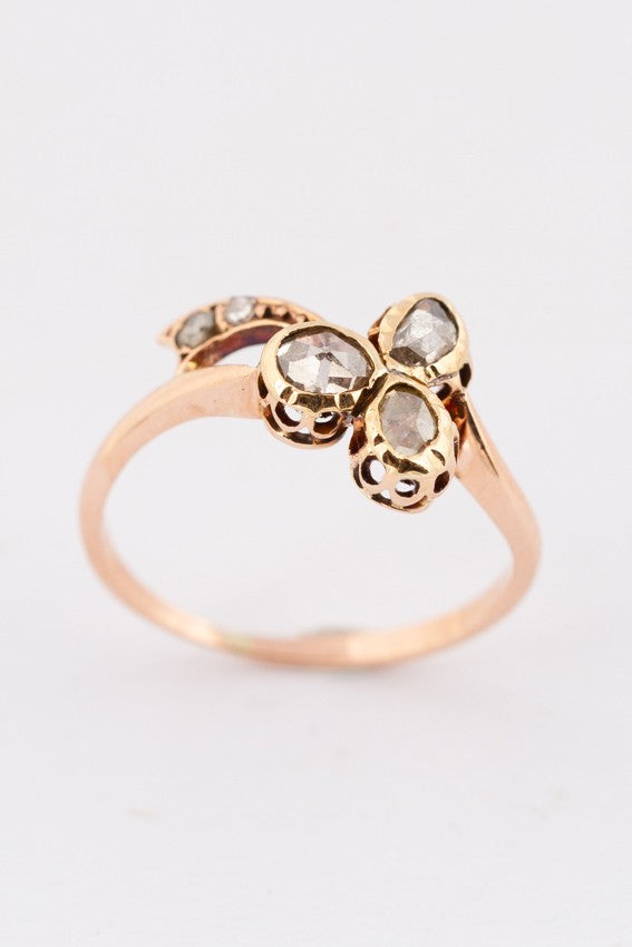 Antique gold clover ring with diamonds