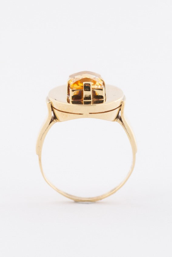 Gold ring with citrine