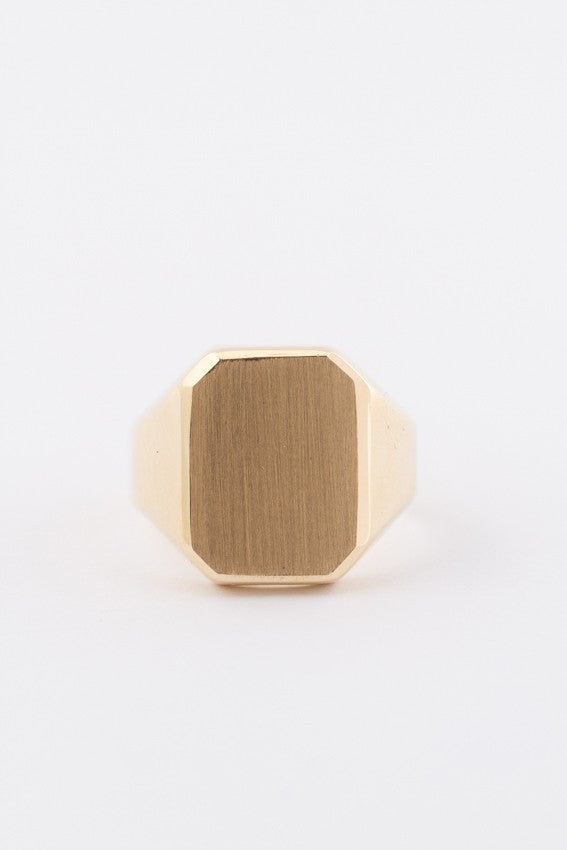 Gold men's plate ring