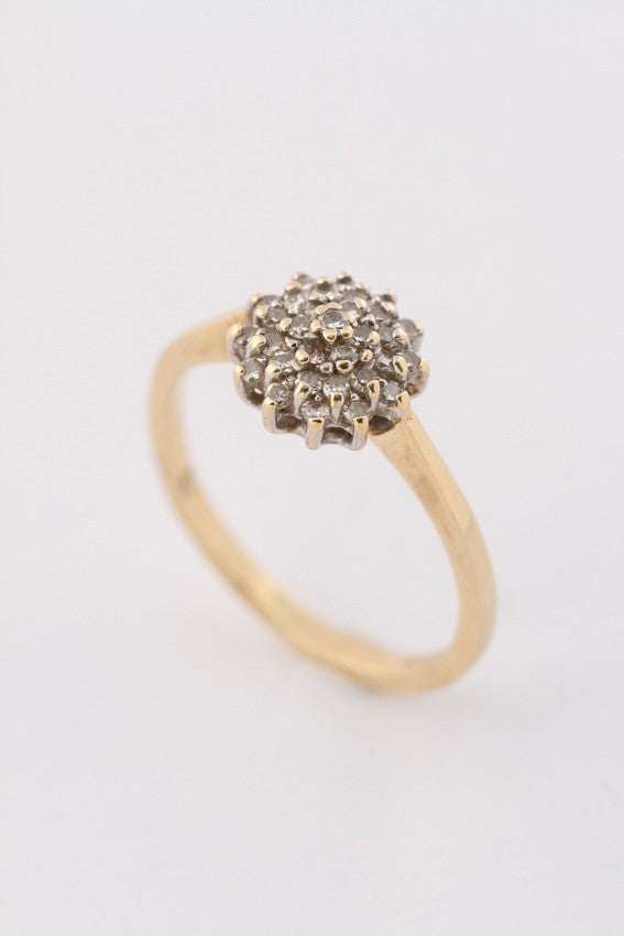 Gold double entourage ring with 29 diamonds