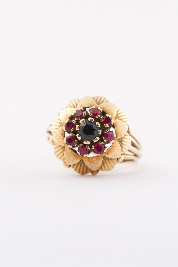 Gold ring with garnets