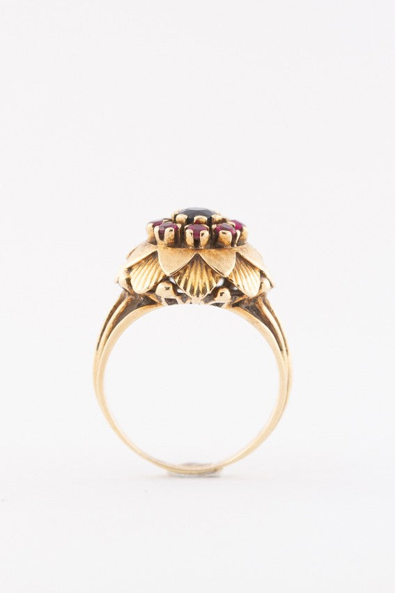 Gold ring with garnets