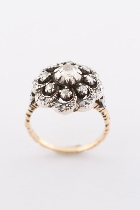Gold ring with rose-cut diamonds set in silver