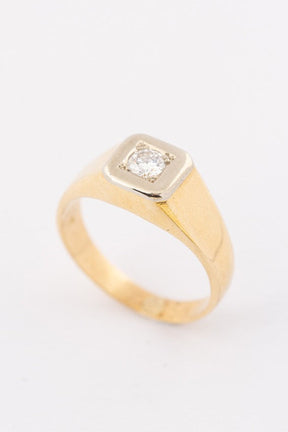 Gold men's ring with a brilliant of approx. 0.25 ct.