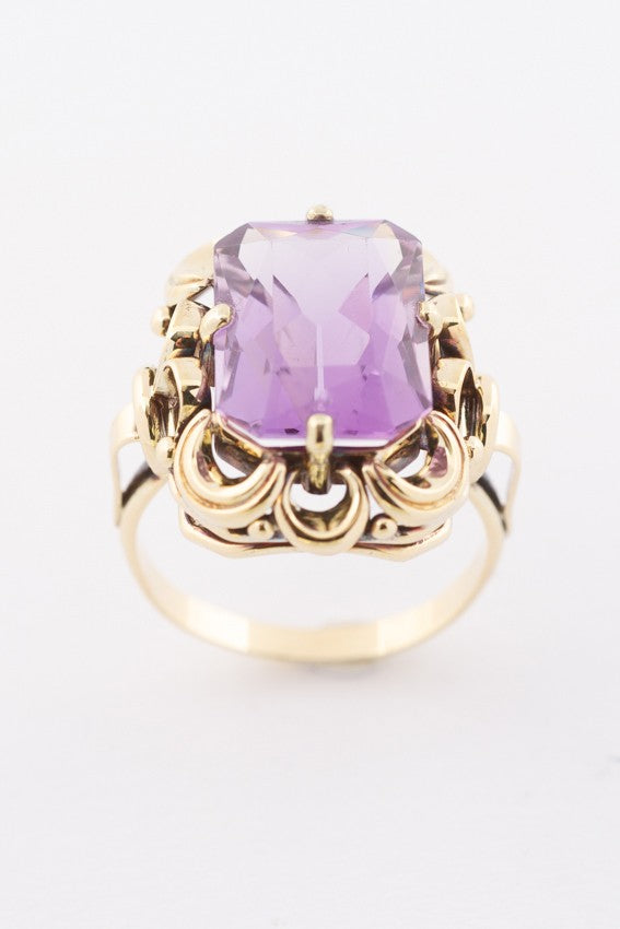 Gouden ring met amethist