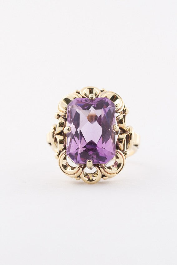 Gouden ring met amethist